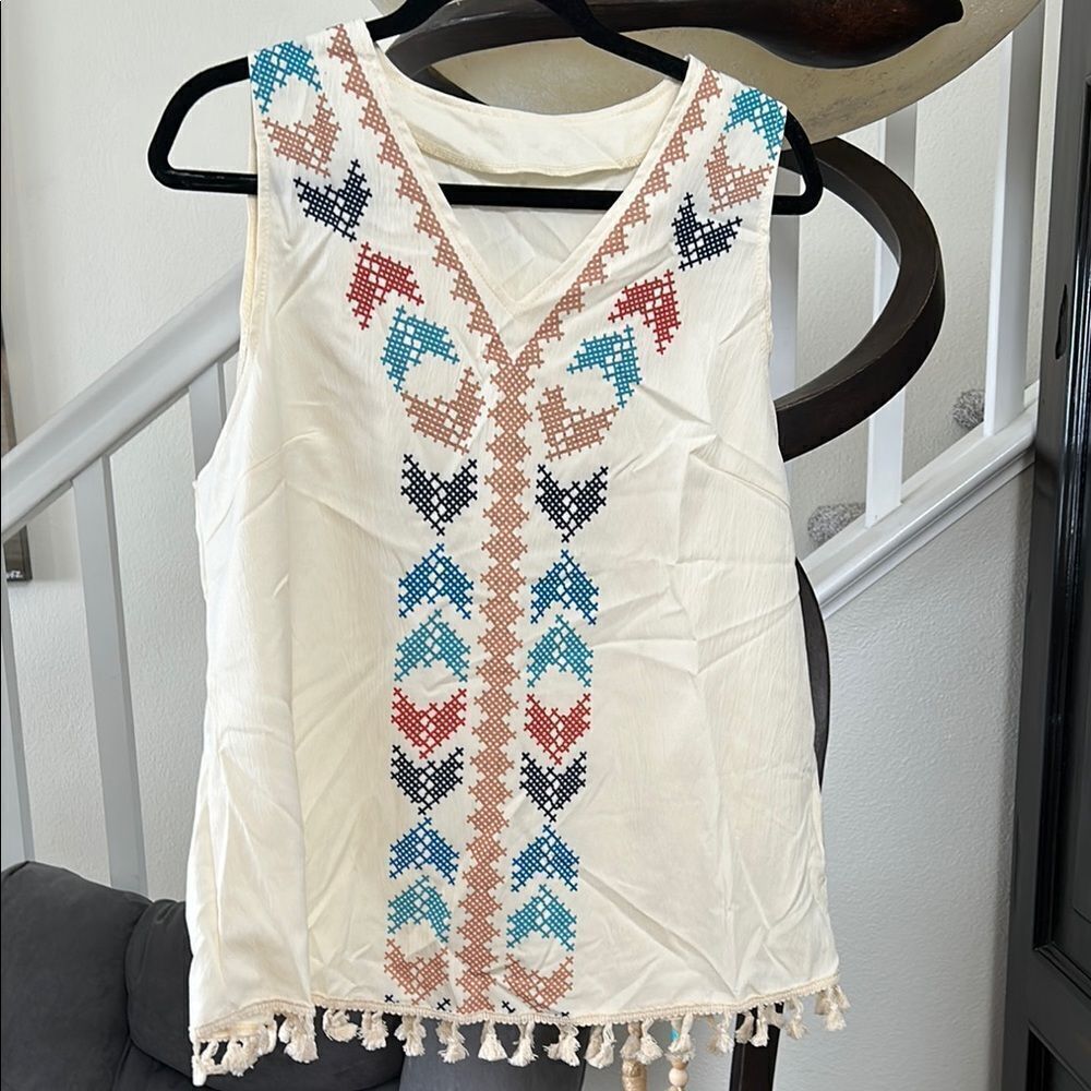 Embroidered Sleeveless Top - Cream